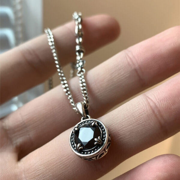 Stylish Microinlaid Necklace for Women - Image 3