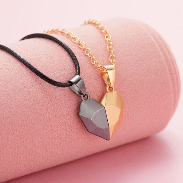 Creative Magnetic Necklace for Men and Women: Heartbroken Design - Image 8