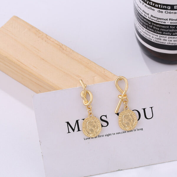 New Vintage Matte Irregular Earring Creative Head Earrings Temperament Women Fashion Earrings Jewelry - Image 4