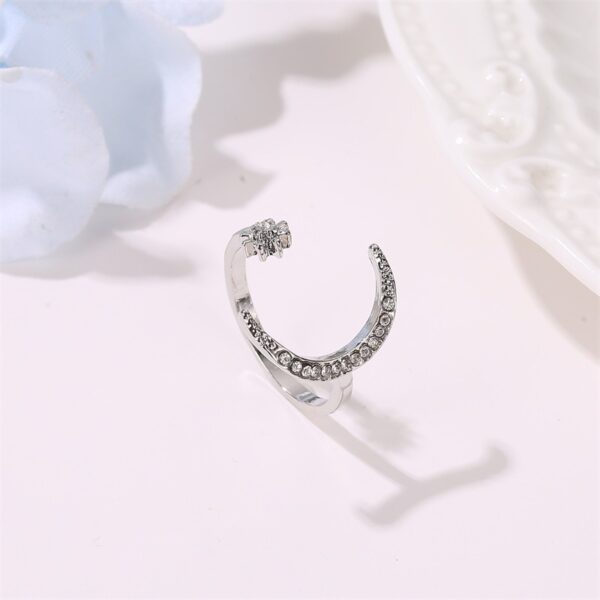 Personalized Jewelry for Women: Moon and Star-themed Rings with Fashionable Rhinestones - Image 4